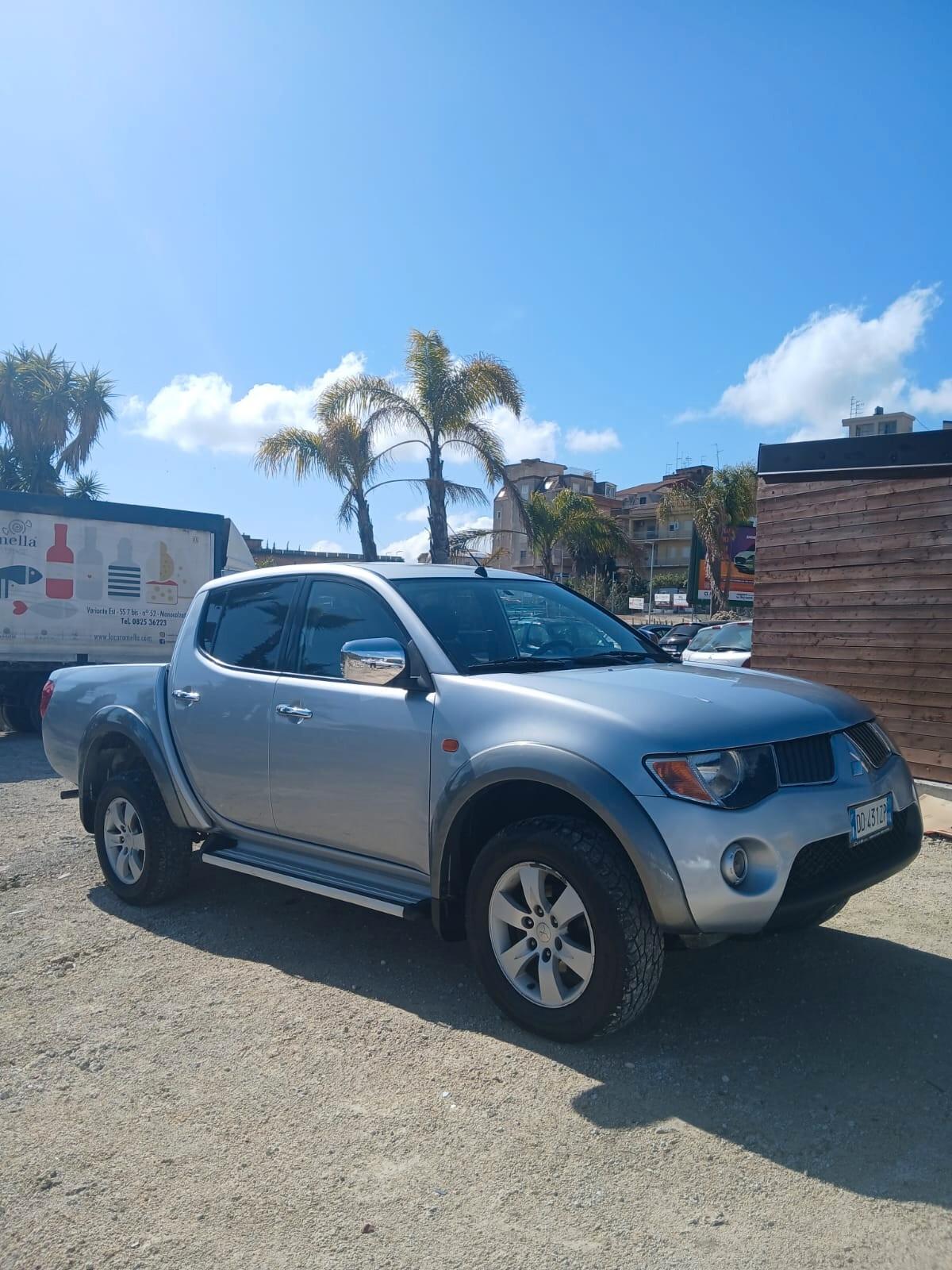 Mitsubishi L200 2.5 DI-D/136CV Single Cab Inform