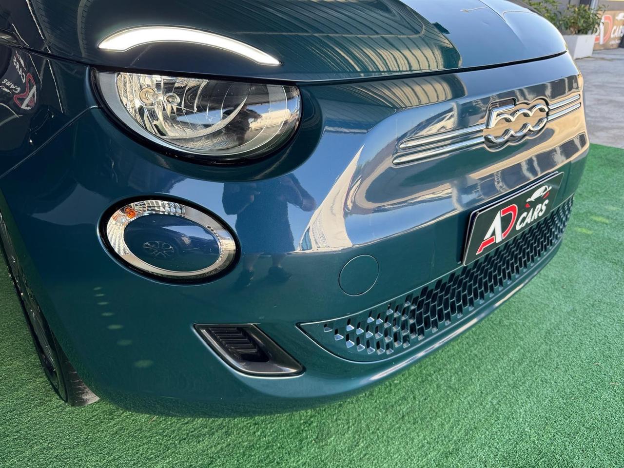 Fiat 500 Elettrica led cruis 2020