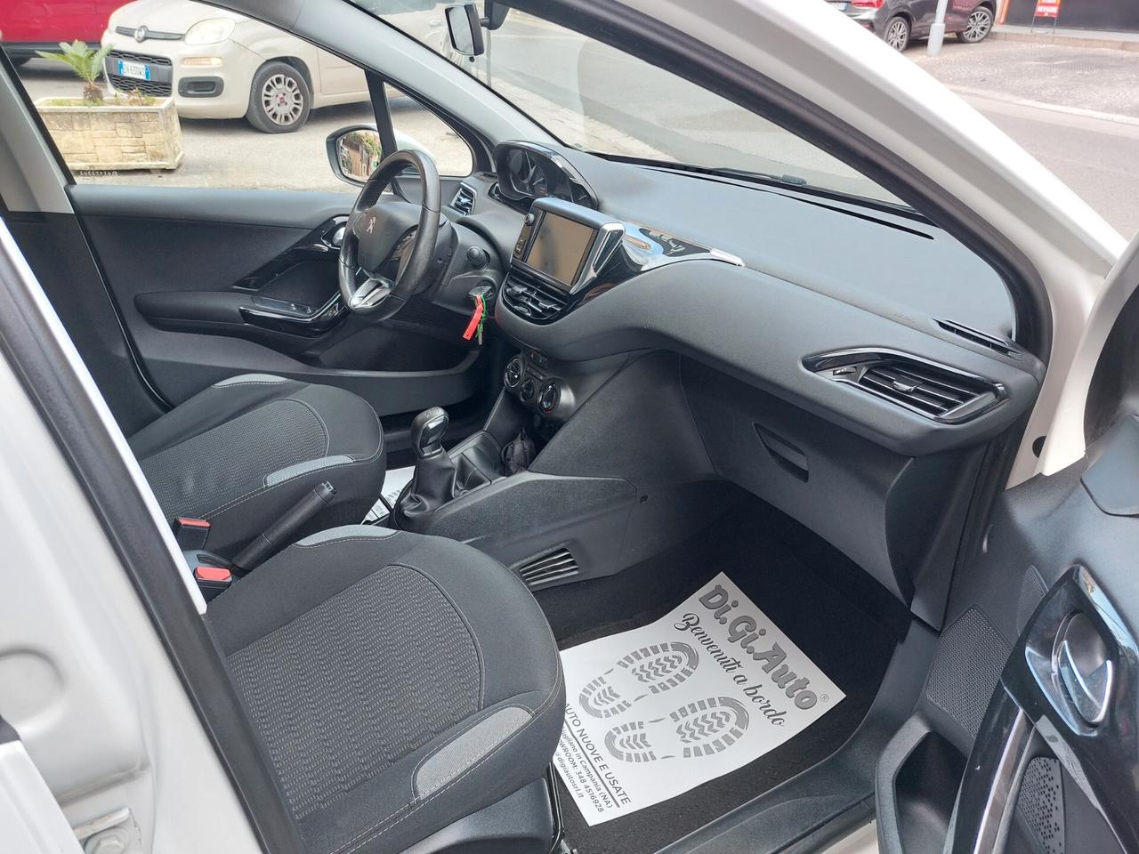 Peugeot 208 1.2 Gpl 82 Cv 5p Allure