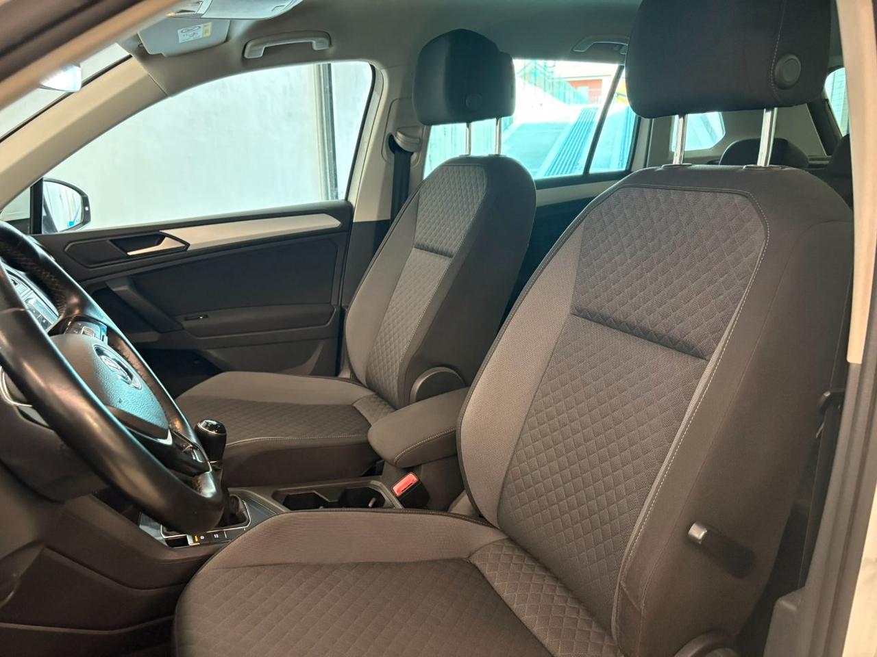 Volkswagen Tiguan 1.6 tdi R-Line 115cv