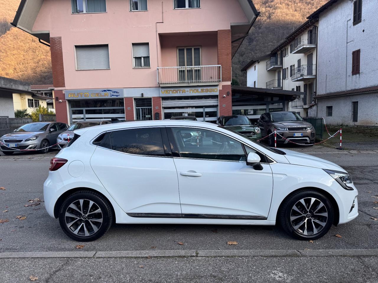 Renault Clio SCe 75 CV 5 porte - INTERNI FULL OPTIONAL - OK NEOPATENTATI - TELCAMERA 360°- VETRI OSCURATI