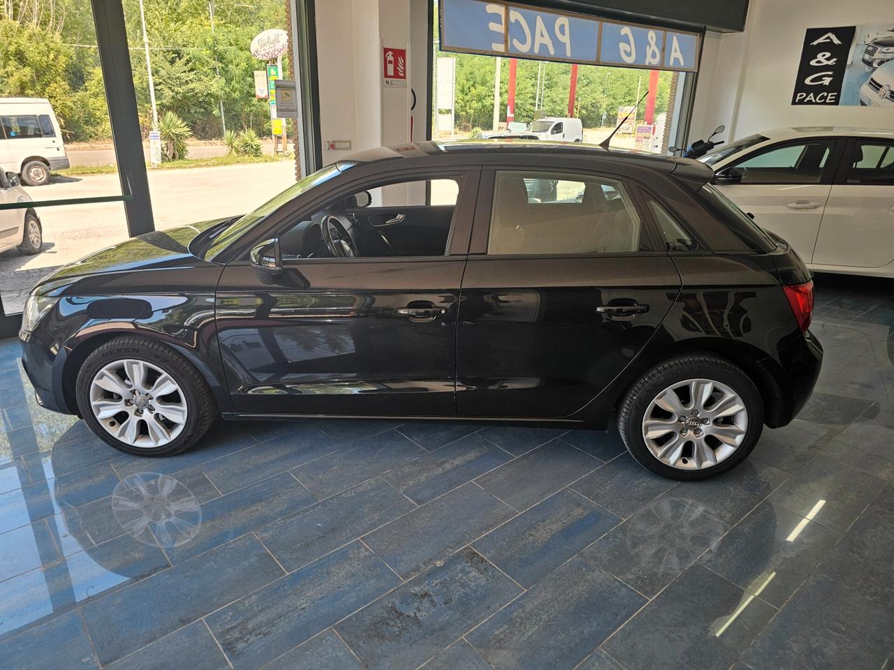 Audi A1 1.6 TDI Attraction