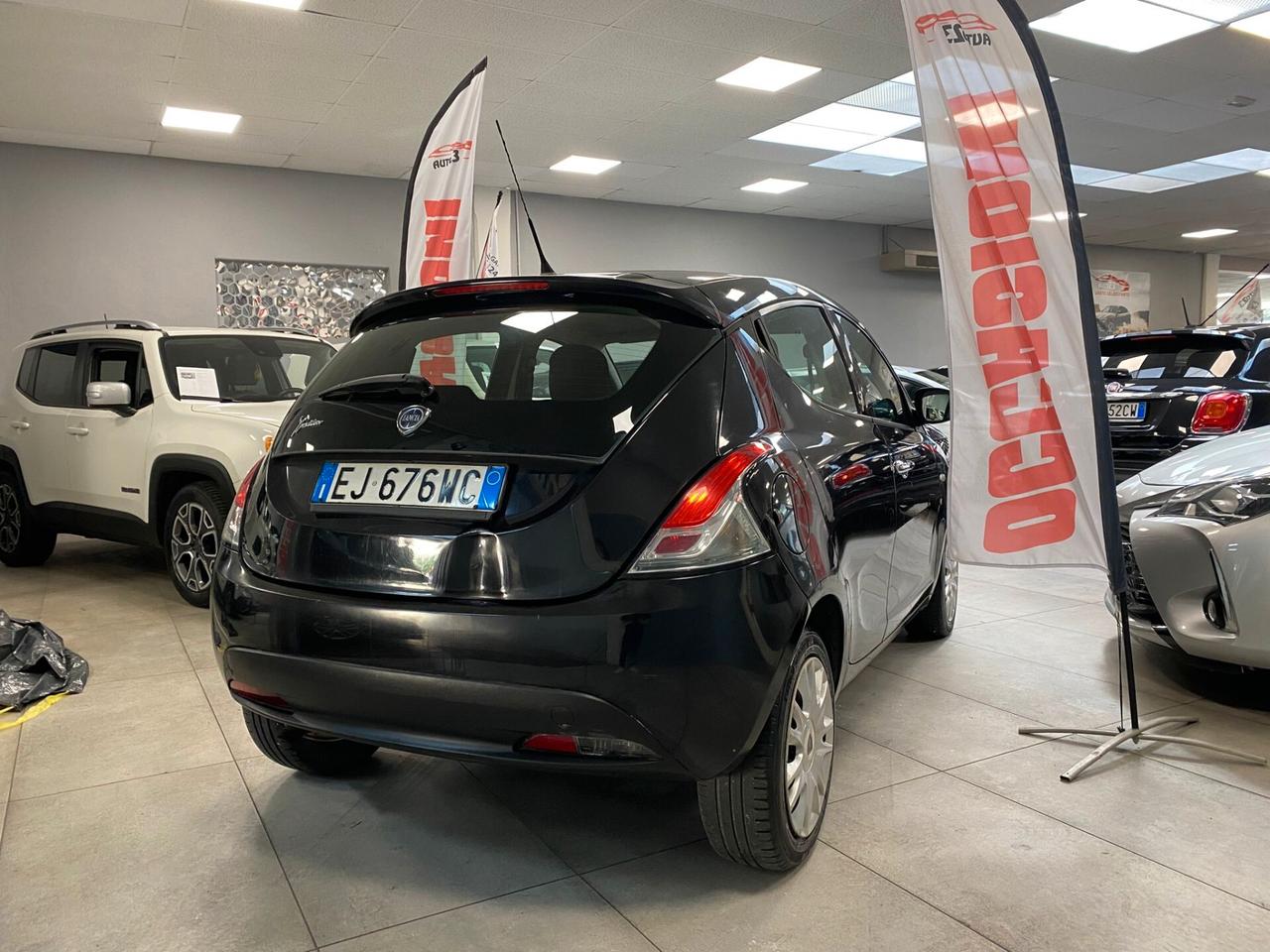 Lancia Ypsilon 1.3 MJT 16V 95 CV 5 porte S&S Silver