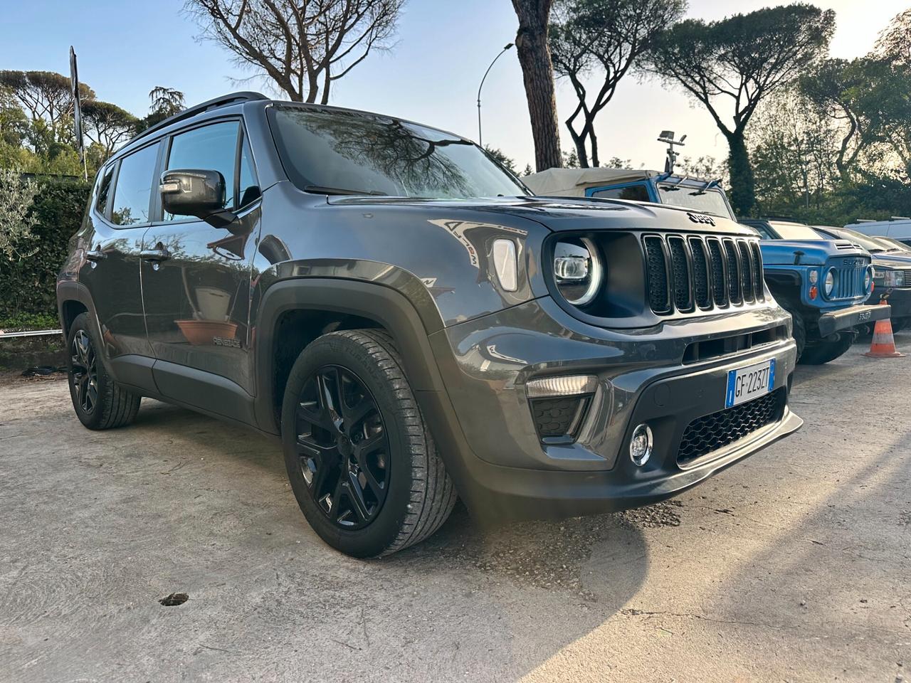 Jeep Renegade 1.3 T4 DDCT Limited NIGHT EAGLE