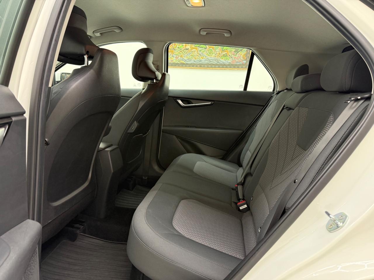 Kia Niro 1.6 GDi DCT HEV Business