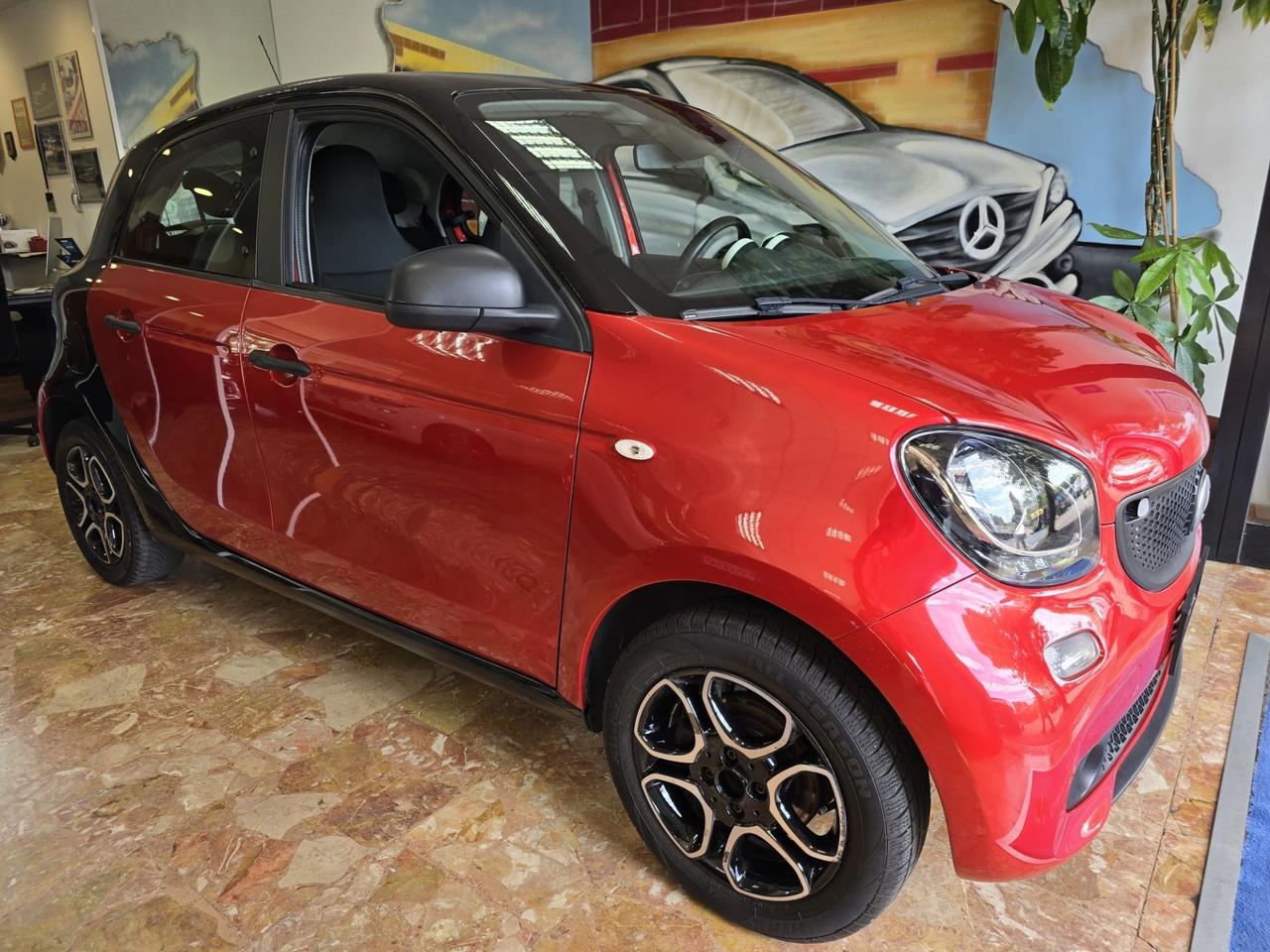 SMART FORFOUR 1.0 71CV RED CADIUM MET TRIDION NERO C.L.15 FATTURABILE IVA ESPOSTA OK NEOPATENTATI