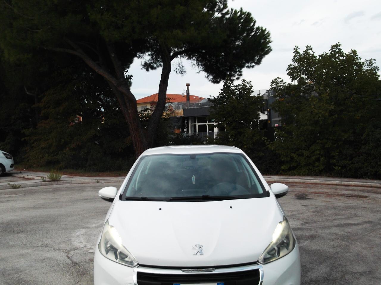 Peugeot 208 BlueHDi 1.6 Hdi Allure 2015