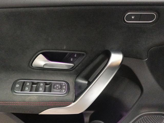 MERCEDES-BENZ A 180 AMG Line Advanced Plus