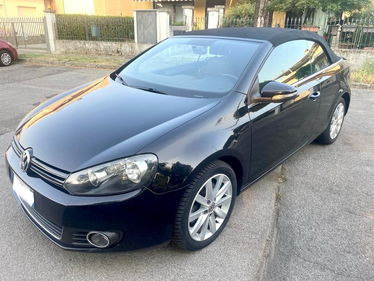 Volkswagen Golf Cabriolet 2.0 TDI DSG BlueM. Tech. 2013