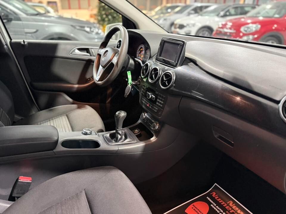 Mercedes Classe B 180 110cv Executive 2013