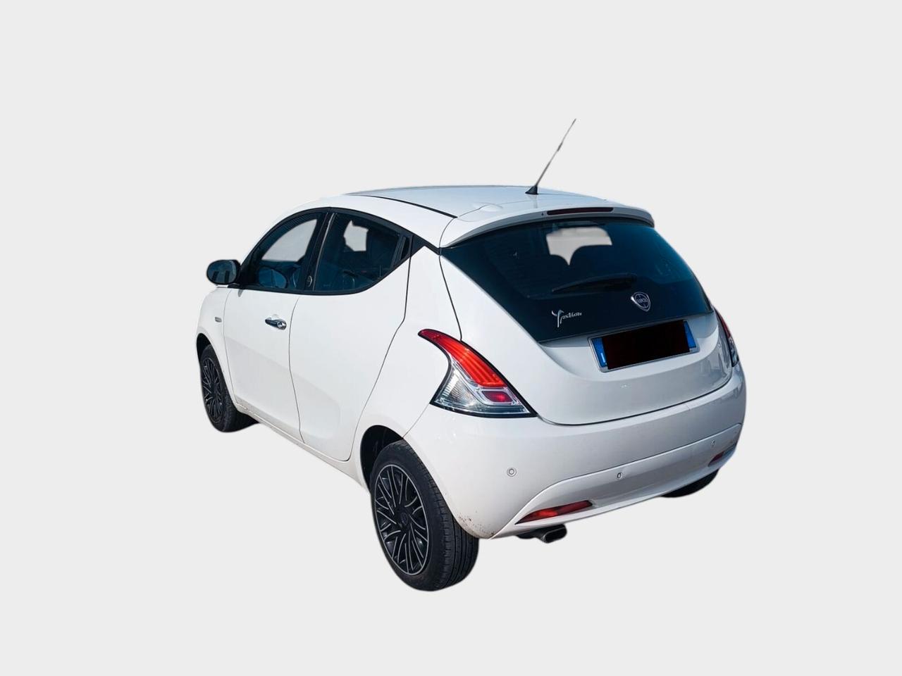 Lancia Ypsilon 1.2 69 CV 5 porte GPL Ecochic Elefantino Blu