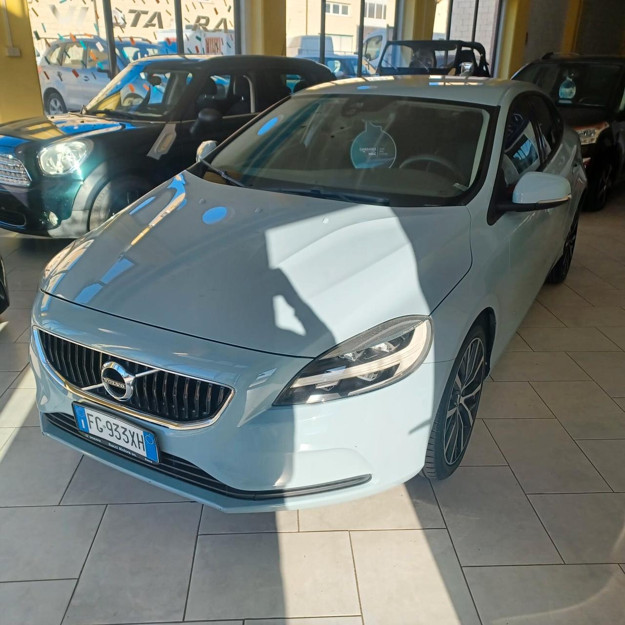 VOLVO V40 OTTIMO STATO GARANZIA 1 2 MESI