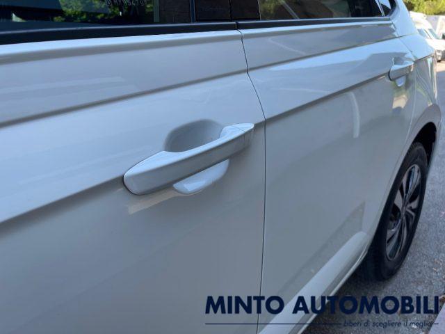 VOLKSWAGEN Polo 1.0 80CV RETROCAMERA NAVIGATORE SENSORI PARCHEGGIO