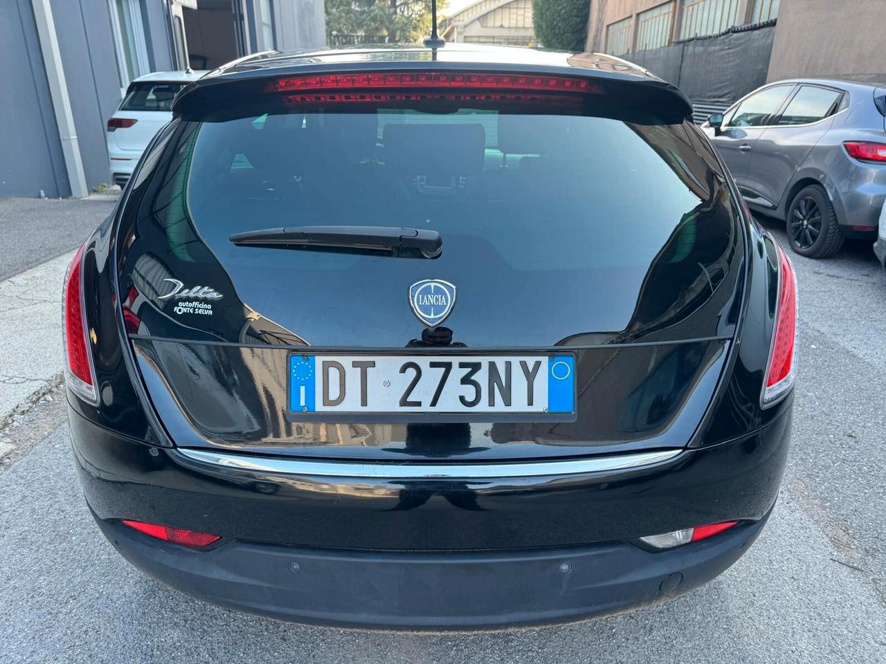 Lancia Delta 1.6 MJT DPF Argento*CERCHI