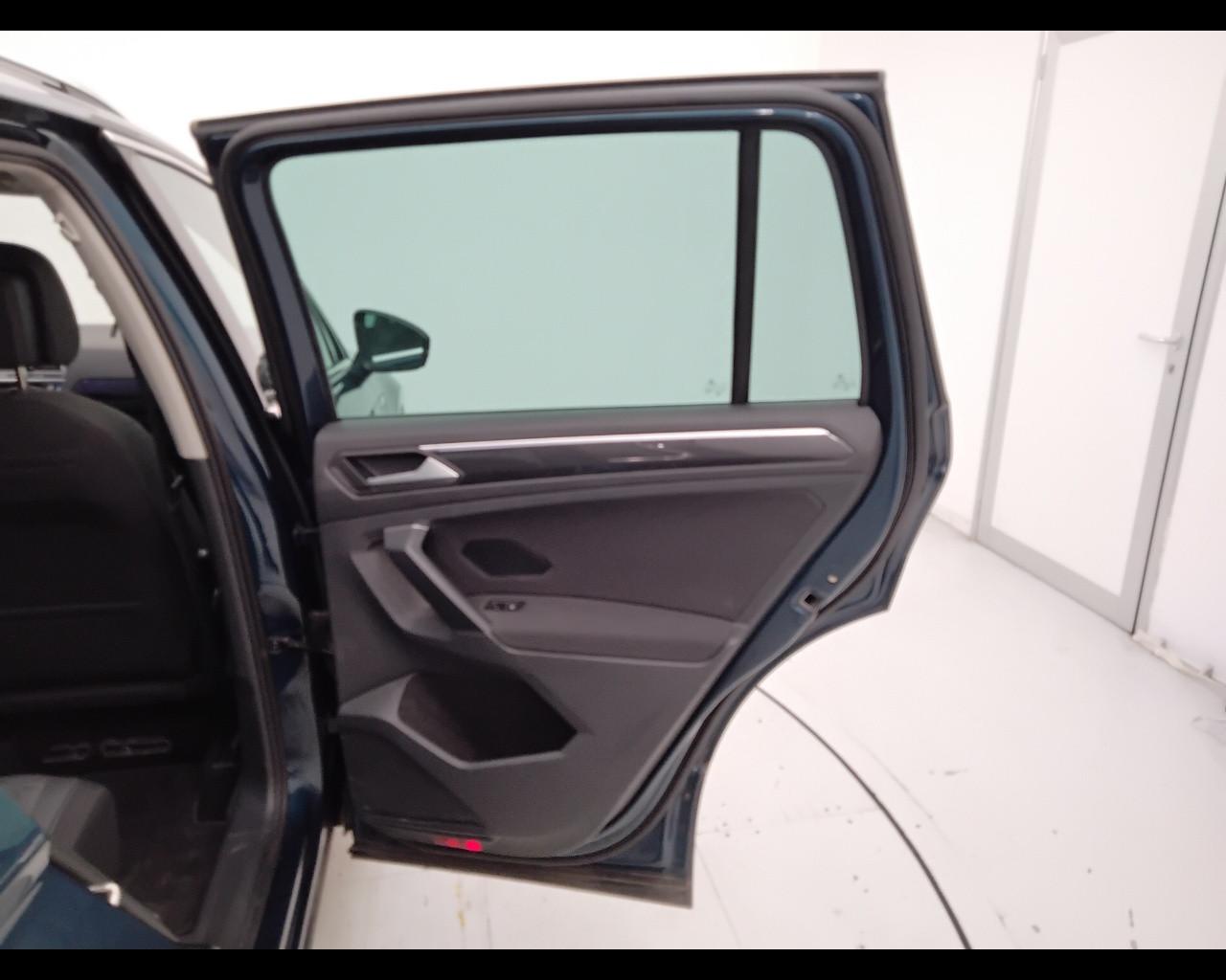 VOLKSWAGEN Tiguan II 2021 - Tiguan 2.0 tdi Life 122cv