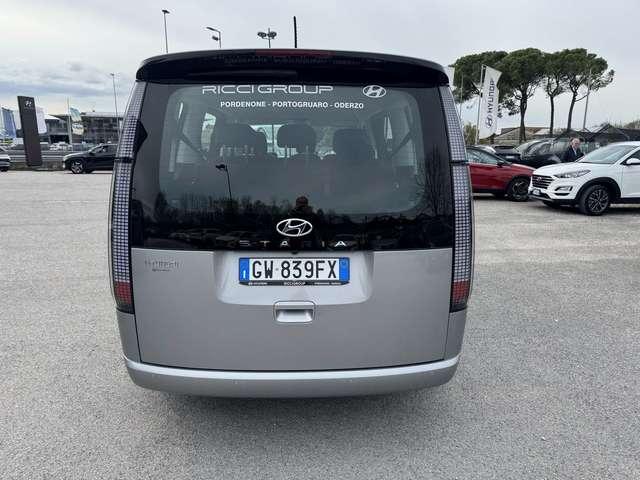 Hyundai STARIA 2.2 MT 2WD 9 posti Wagon