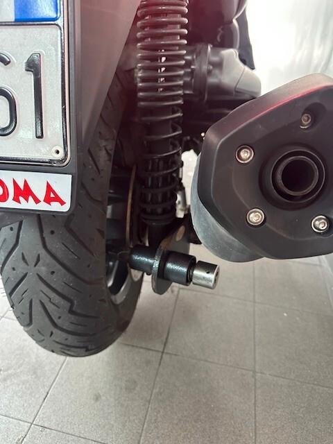 Yamaha X-Max 400 SONIC GREY