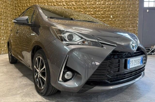 Toyota Yaris 1.5 Hybrid 5 porte Cool