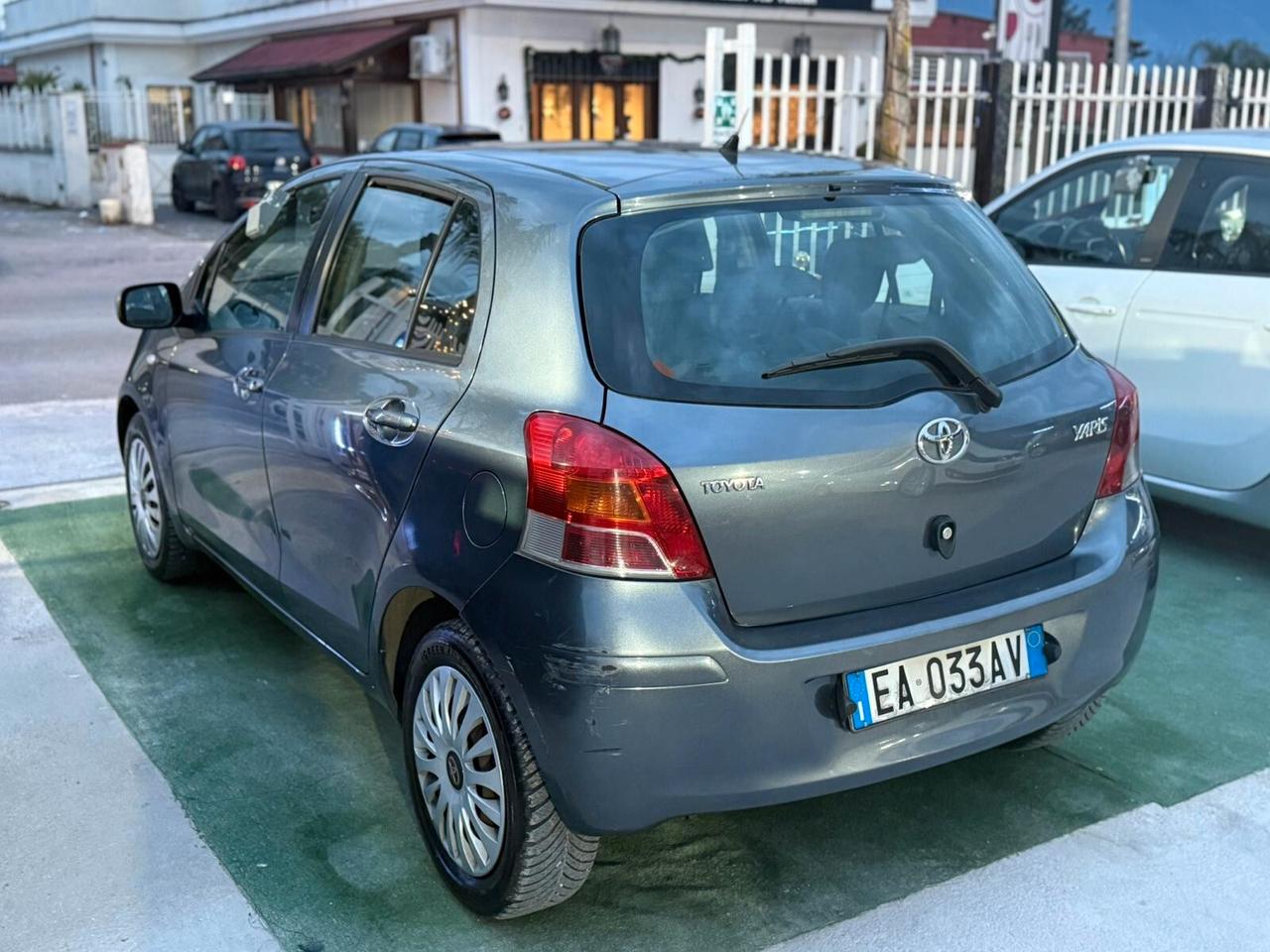 Toyota Yaris 1.4 D-4D 2010 Automatica