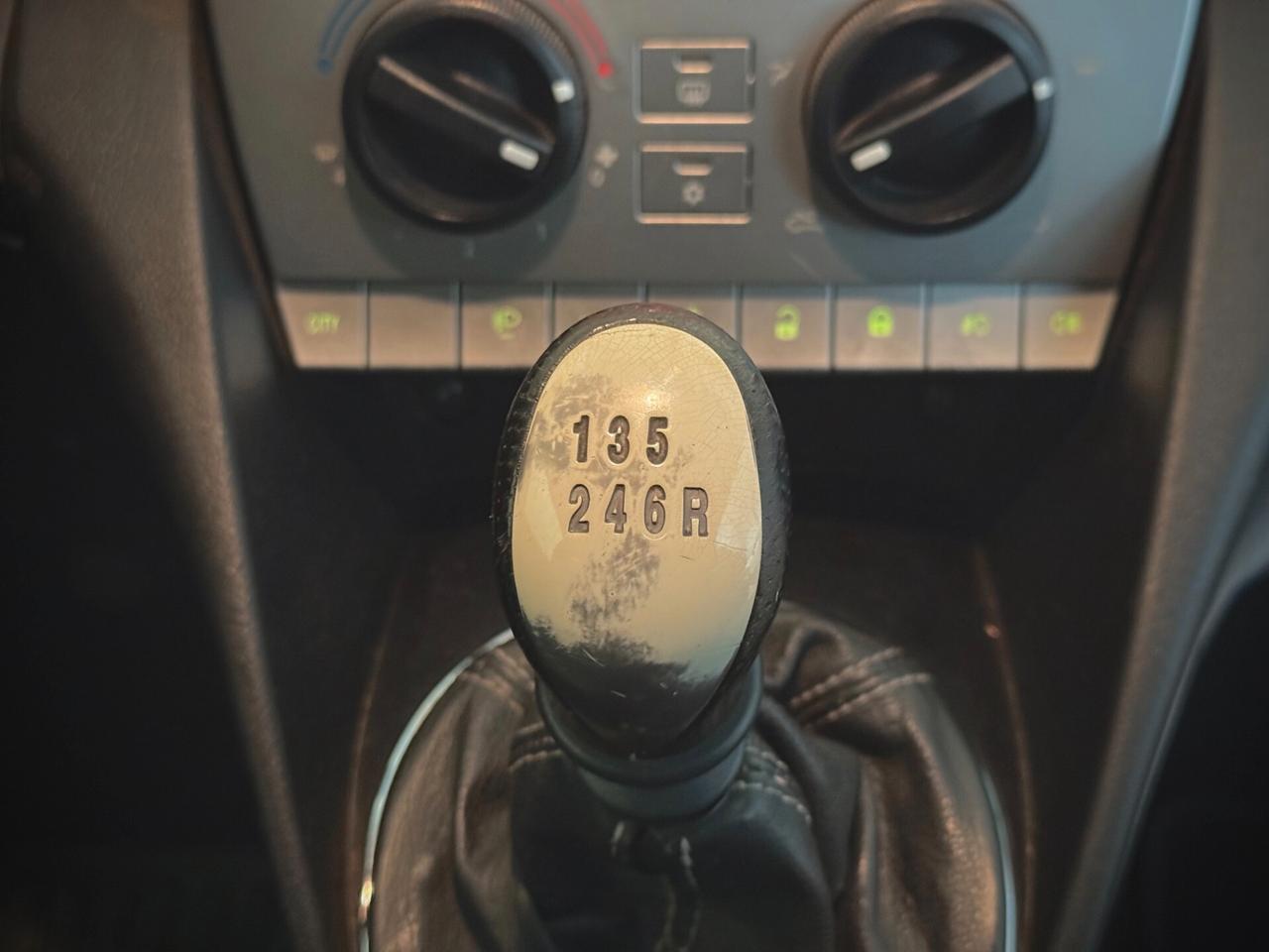 Lancia Ypsilon 1.4 Sport MomoDesign