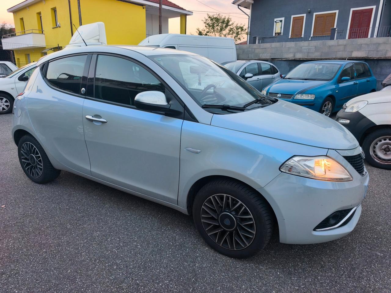 Lancia Ypsilon 1.2 69 CV 5 porte GPL Ecochic Unyca