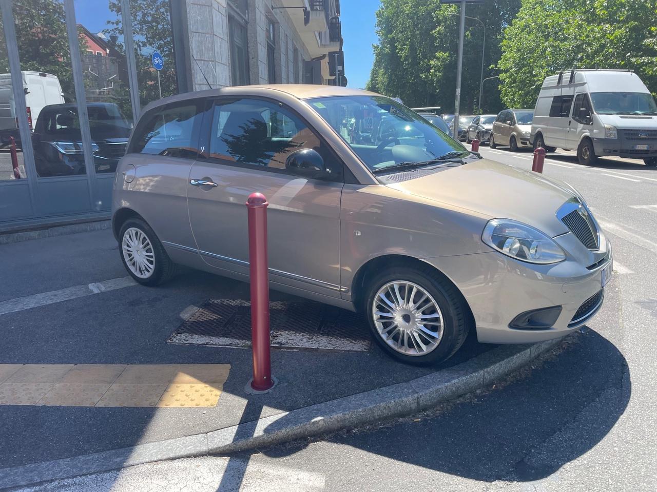 Lancia Ypsilon 1.2 69 CV/1PROP/GARANZIA 12 MESI