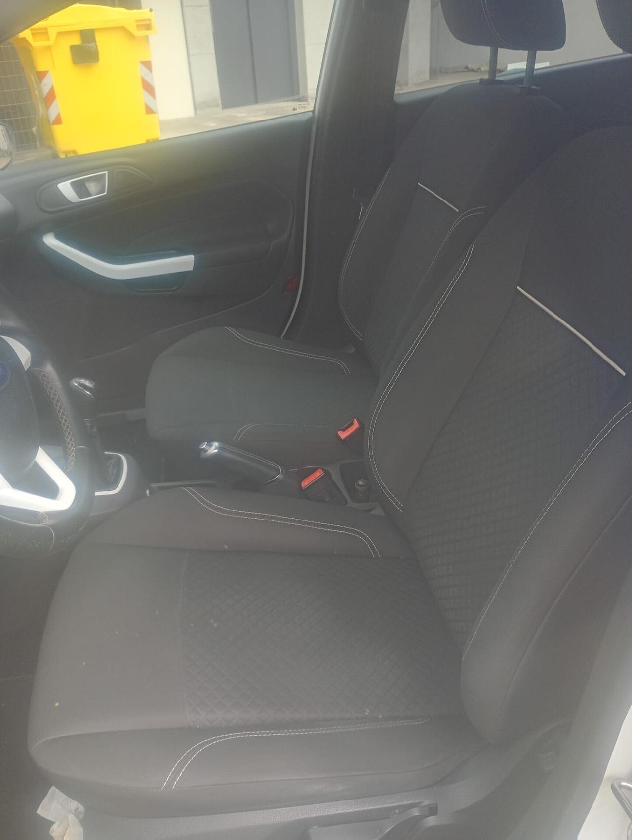 Ford Fiesta - APERTI AD AGOSTO