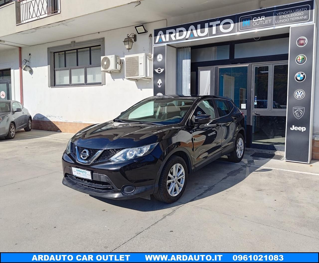 Nissan Qashqai 1.5 D Visia 115 cv