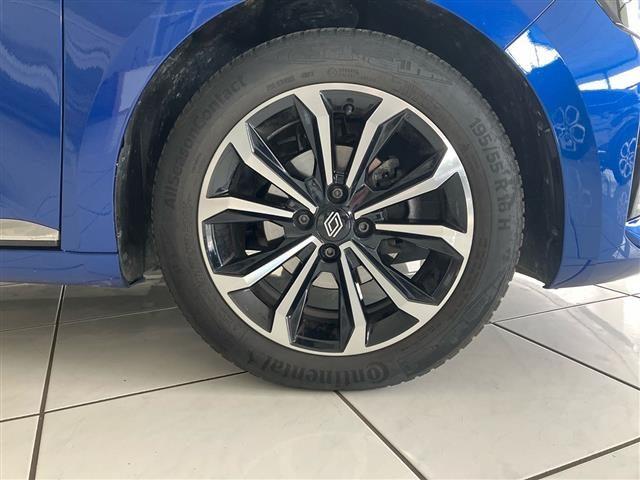 RENAULT Clio 1.0 TCe Techno