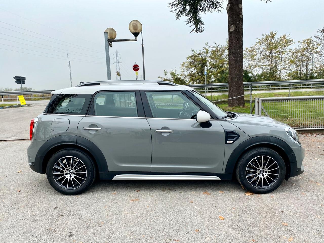 MINI Cooper D Countryman 2.0 Business 150cv IVA ESPOSTA