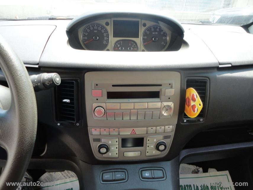 LANCIA Musa 1.3 MJT 16V 90 CV Oro DFN