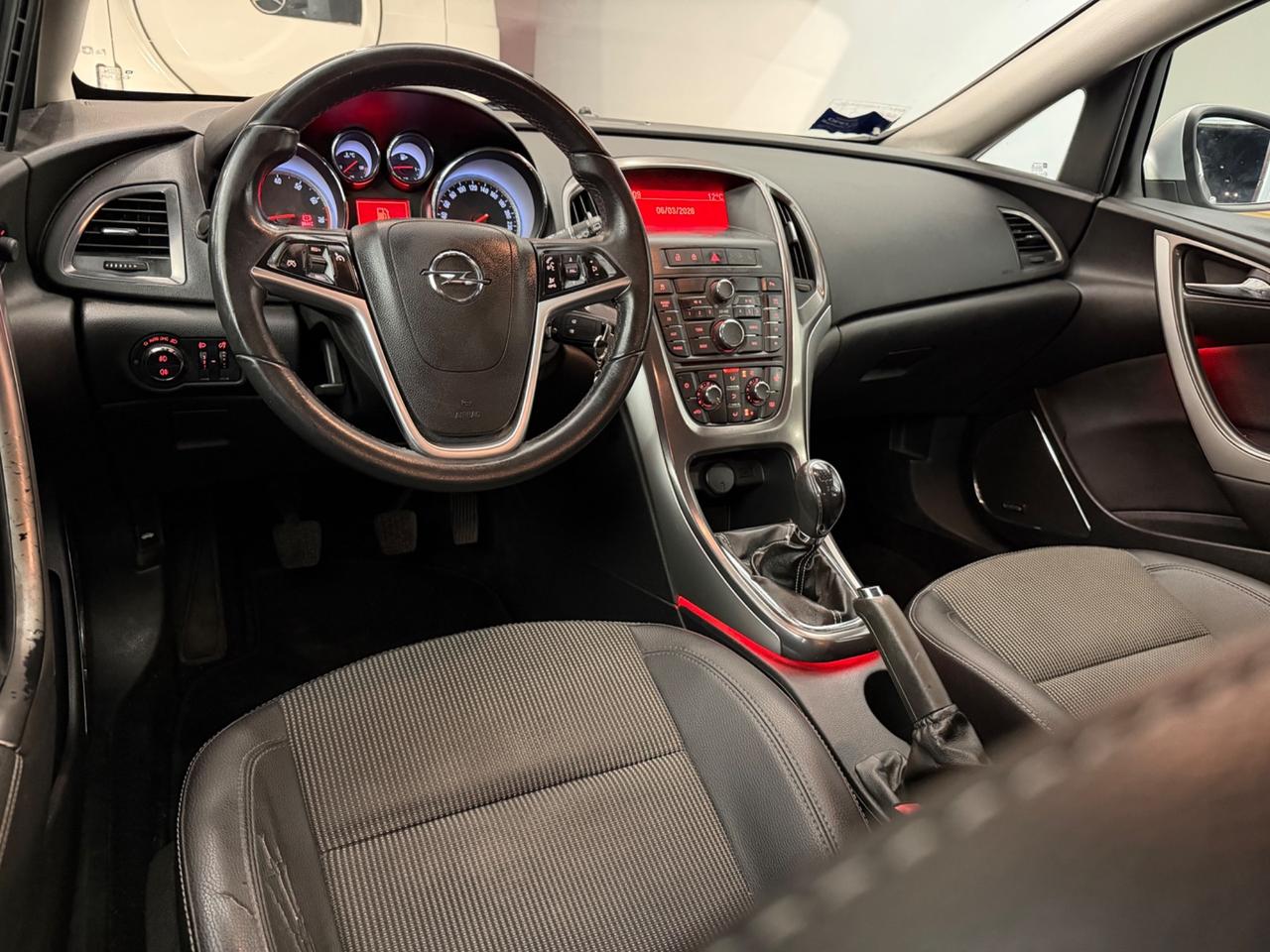 Opel Astra 1.4 Turbo 140CV 5 porte Cosmo