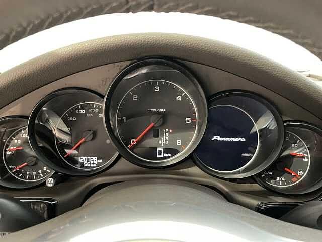 Porsche Panamera 3.0 Diesel Edition