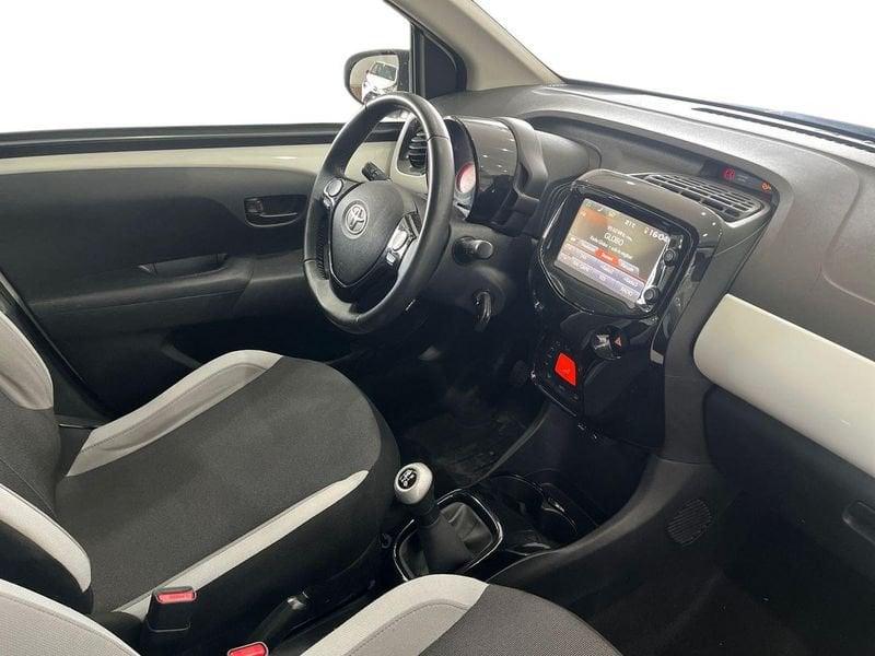 Toyota Aygo Aygo 5p 1.0 x-play my15