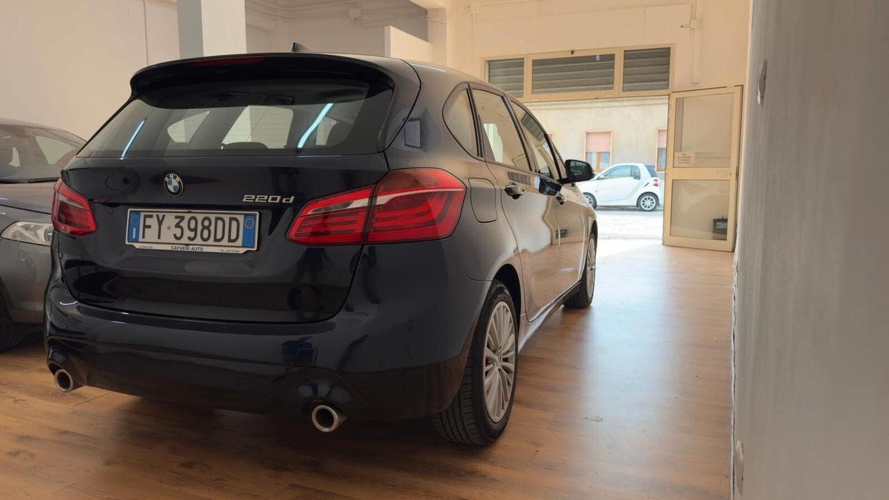 Bmw 2er Active Tourer 220d Advantage aut.