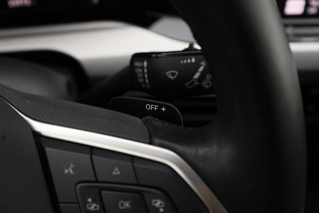 VOLKSWAGEN Golf Variant 1.0 eTSI EVO DSG Life