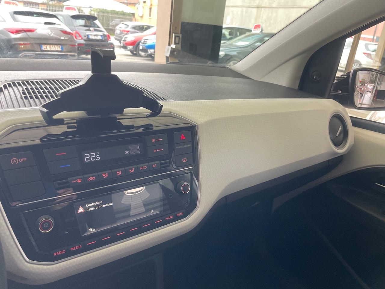 Volkswagen up! 1.0 75 CV 5p. move ASG - Nessun vincolo -