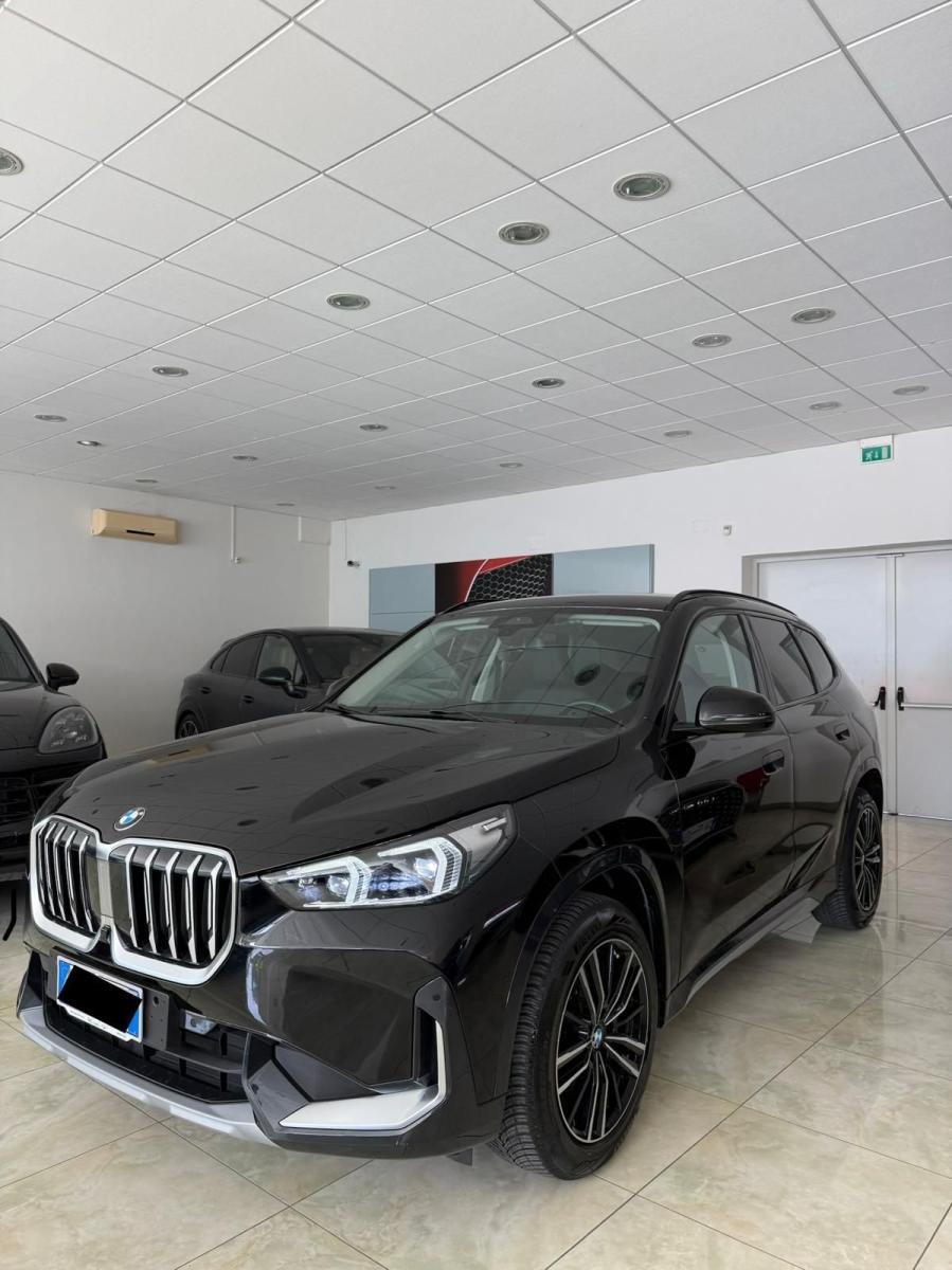 BMW - X1 - sDrive 18d xLine