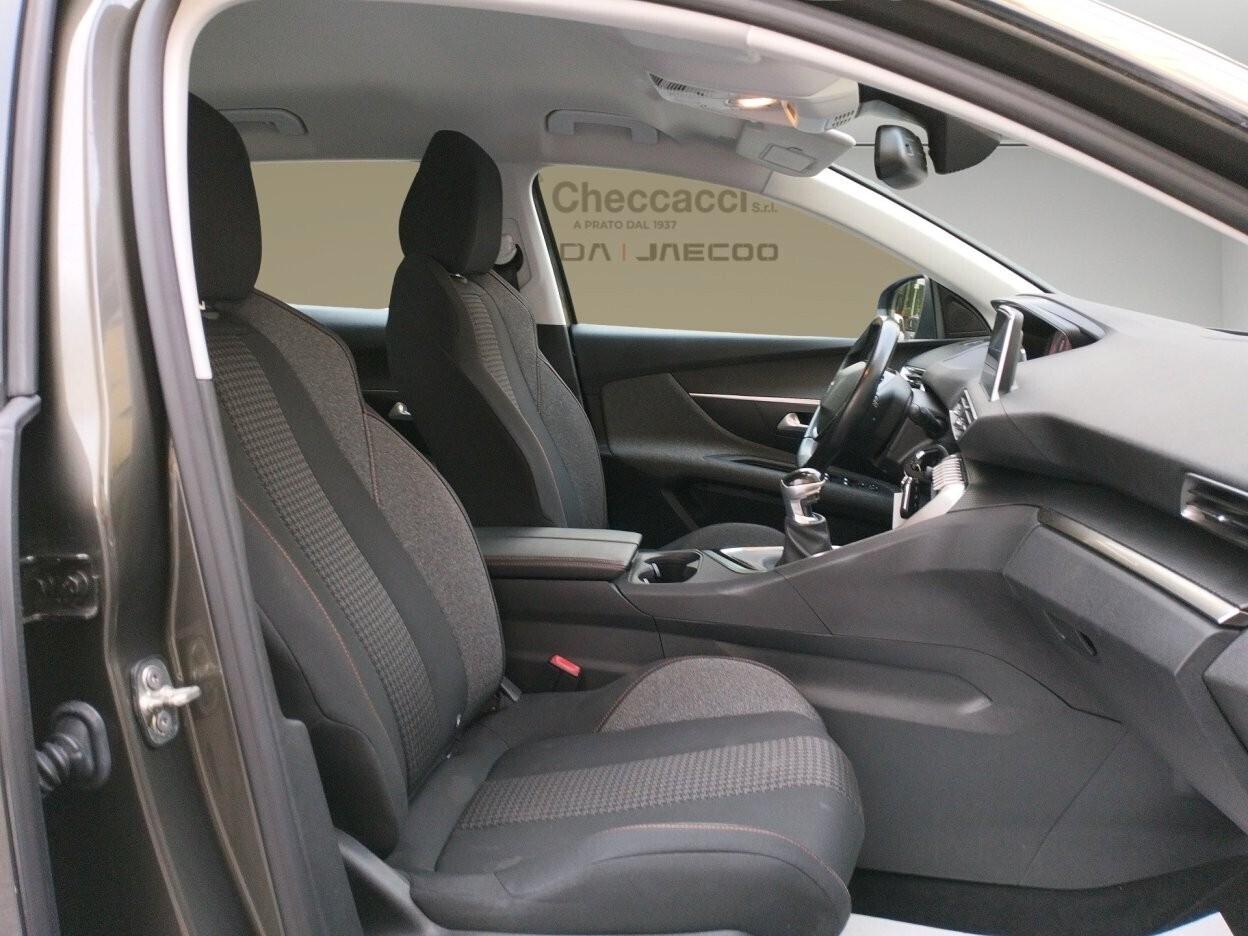 Peugeot 3008 1.2 puretech t Allure s