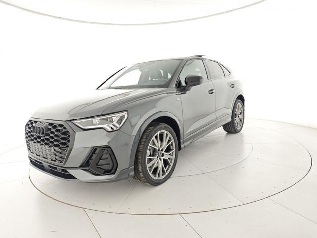 AUDI Q3 40 TDI quattro S tronic Identity Black - TETTO!