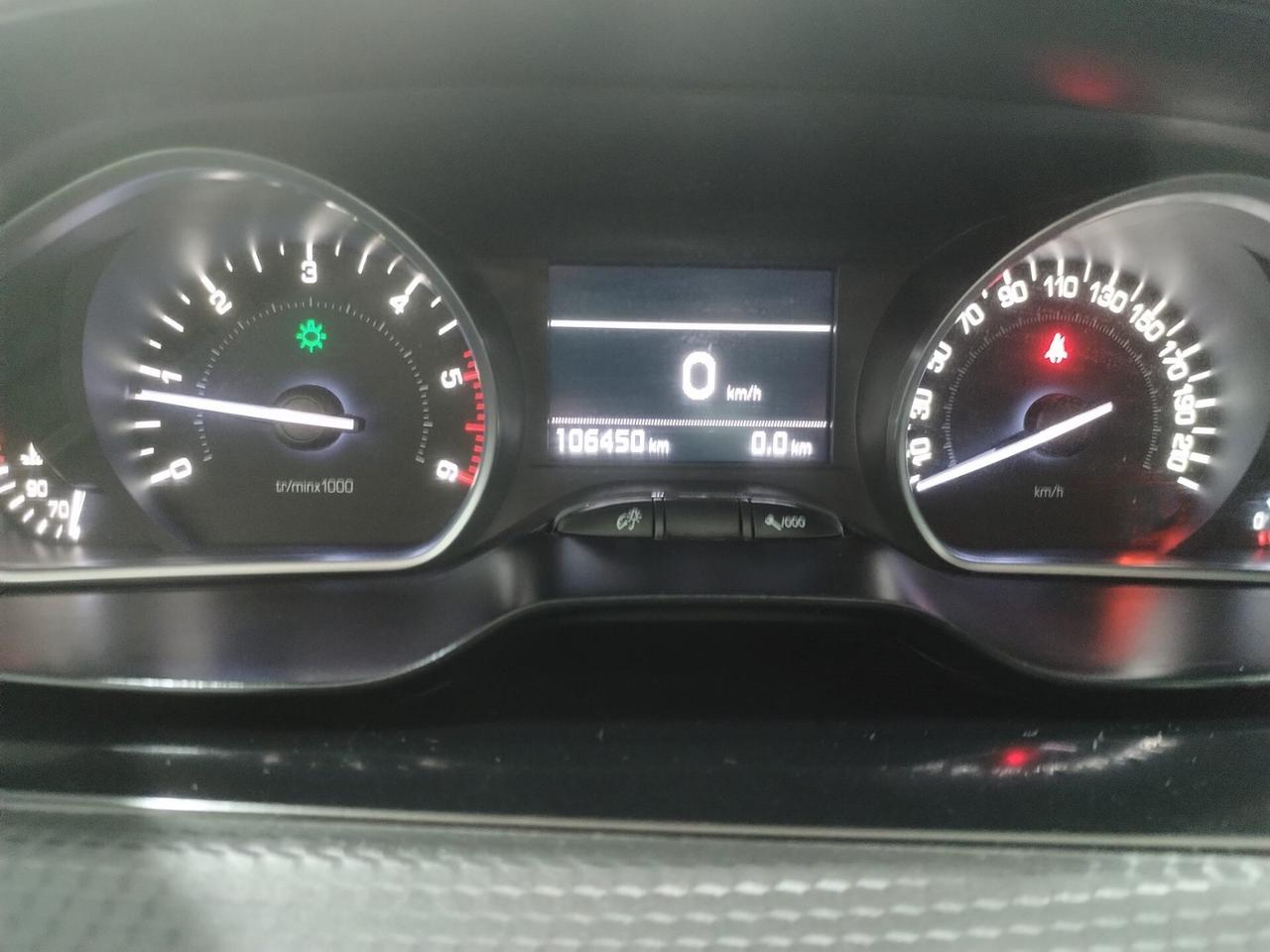 Peugeot 208 BlueHDi 100 5 porte Allure