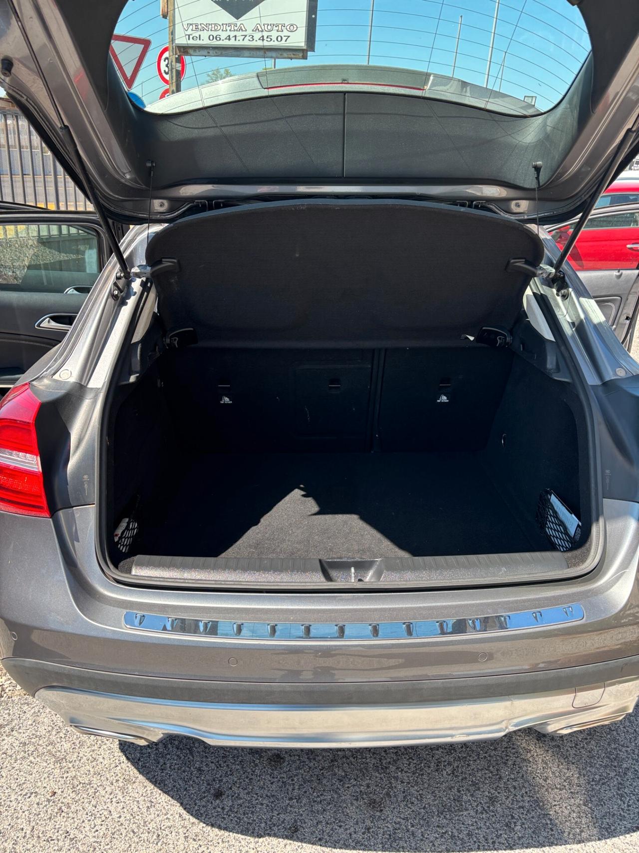 Mercedes-benz GLA 200 d Automatic Premium