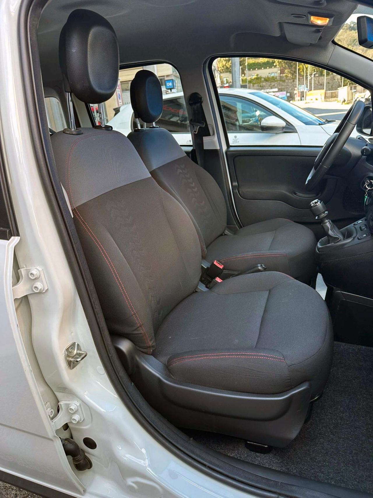 Fiat Panda 1.0 FireFly S&S Hybrid Unico Proprietario Fatturabile Sensori di Parcheggio Radio Dab