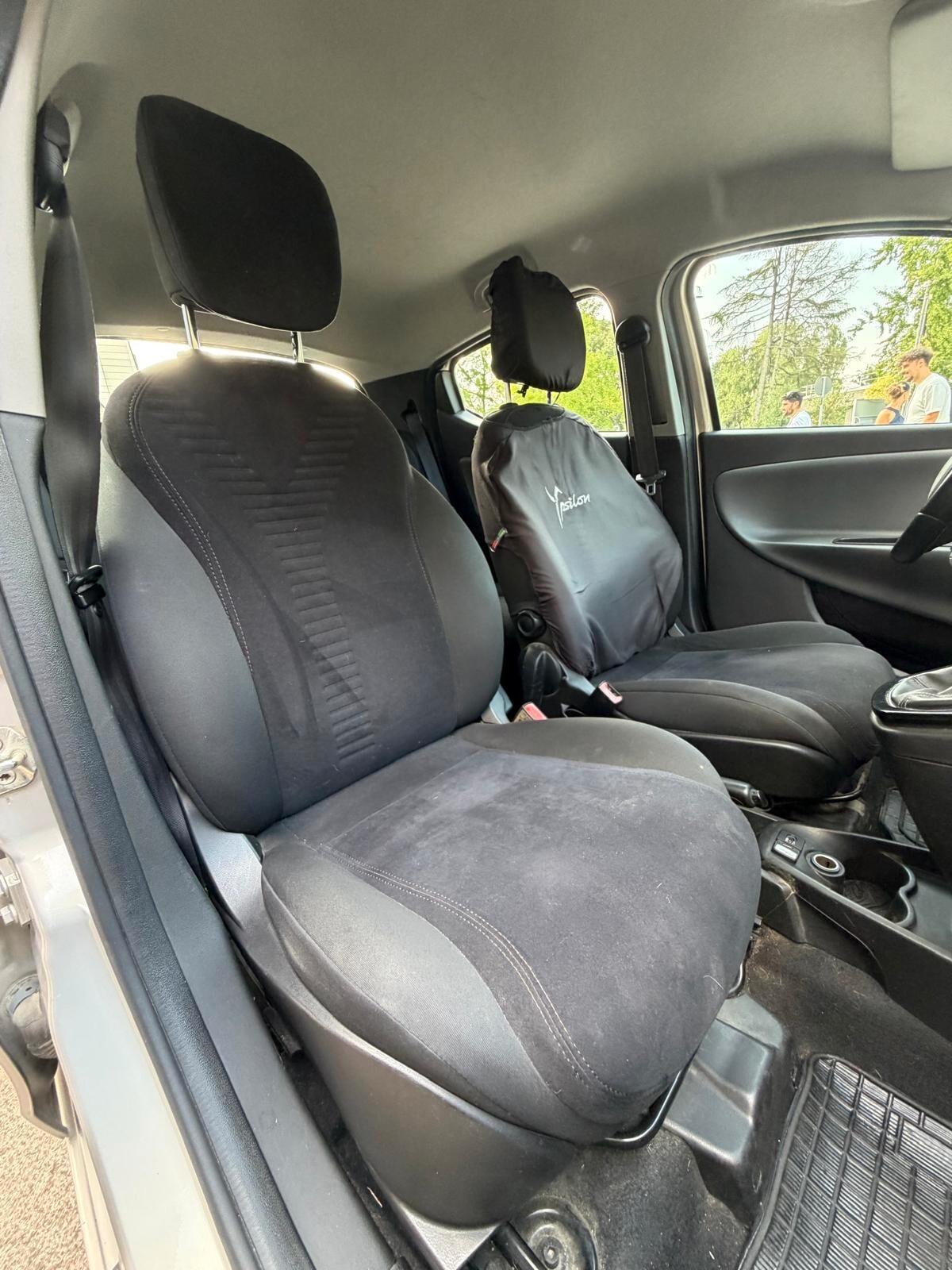 Lancia Ypsilon 0.9 TwinAir 85 CV 5 porte Metano Ecochic Gold
