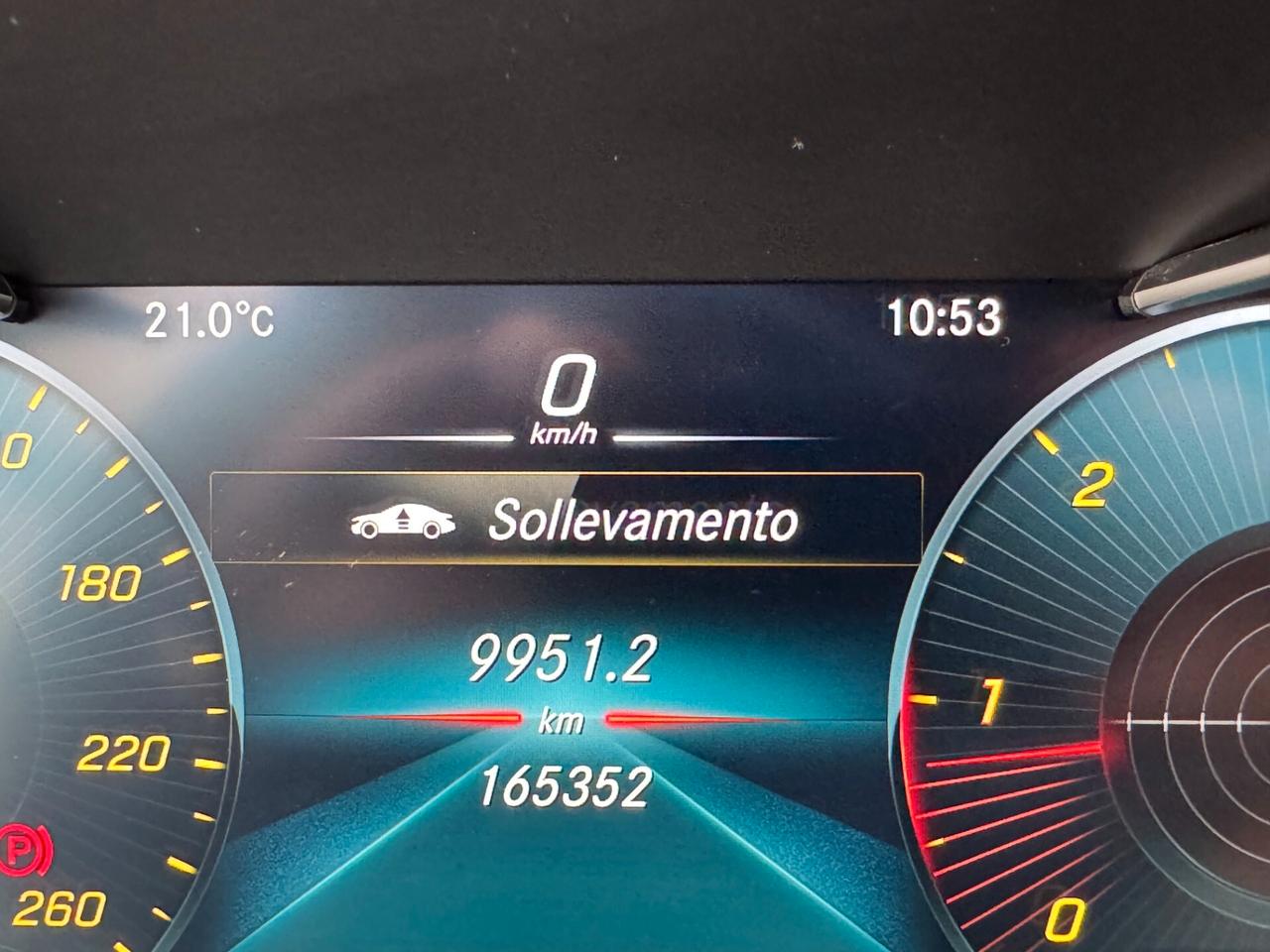 MERCEDES-BENZ GLC 300D PREMIUM PLUS 4MATIC FULL