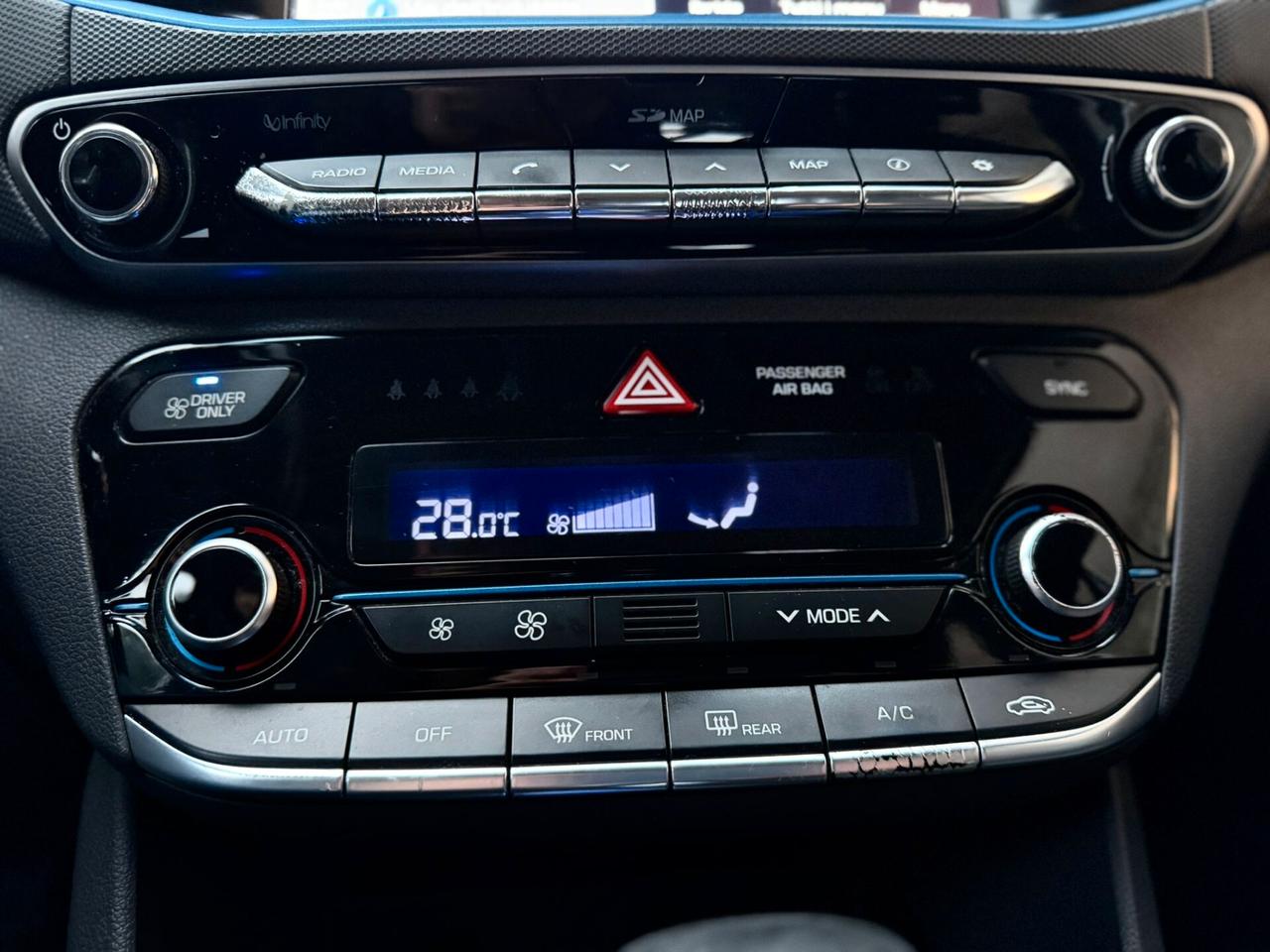 Hyundai Ioniq 1.6 Hybrid DCT Style