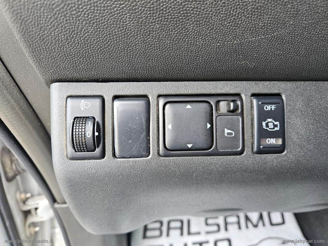 NISSAN Navara 2.5 dCi 4p. Double Cab XE