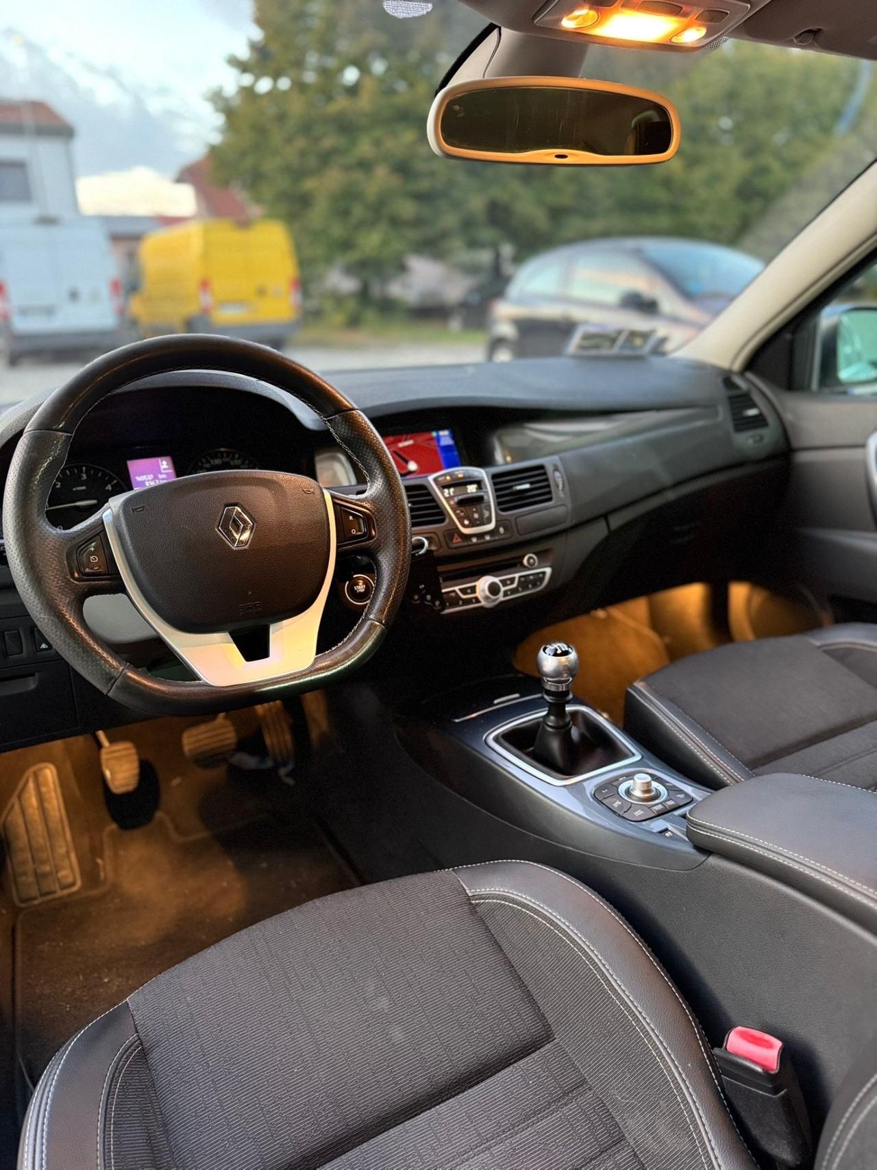 Renault Laguna 2.0 dCi 150CV 4Control