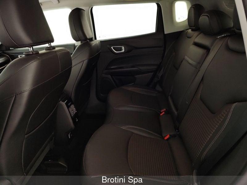 Jeep Compass 4xe 1.3 T4 PHEV 240cv Upland Cross 4xe Auto