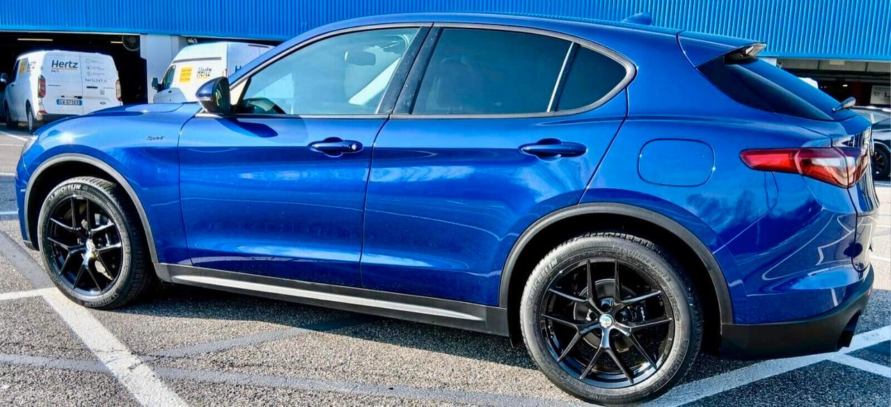Alfa Romeo Stelvio 2.2 Turbodiesel 190 CV AT8 Q4 Sprint